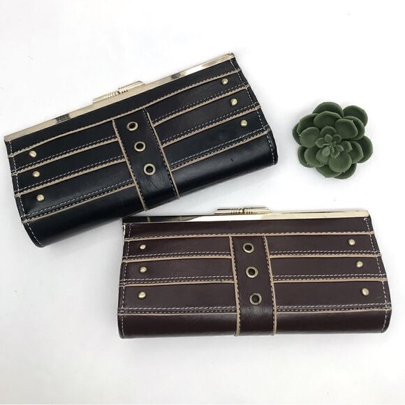 Bundle of 2 Brown and Black Grommet Clasp Clutches - Picture 1 of 16